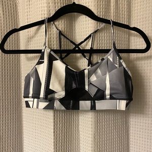 Alo Yoga Goddess bra